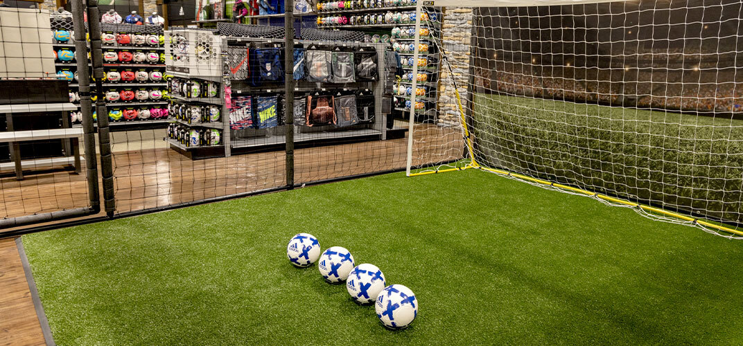 TRY OUT YOUR GEAR IN OUR TRIAL CAGE