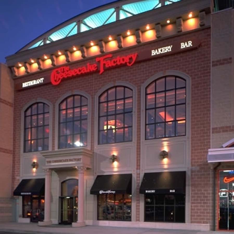 The Cheesecake Factory location in Westbury, NY store image five