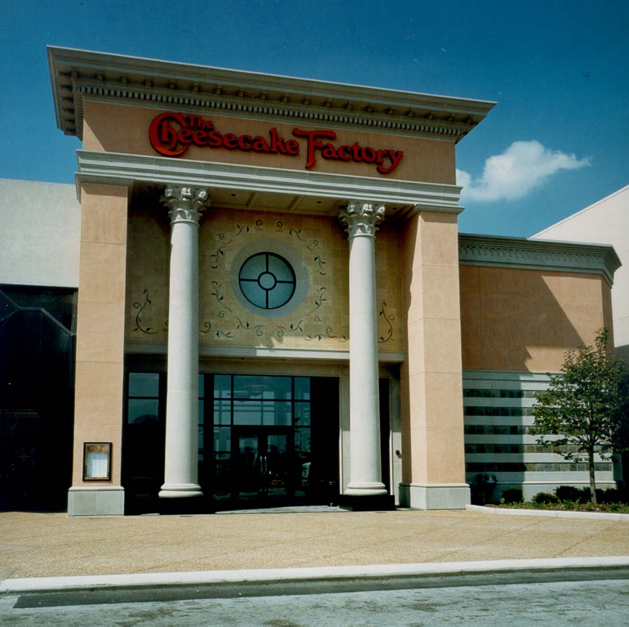 The Cheesecake Factory location in Schaumburg, IL store image five