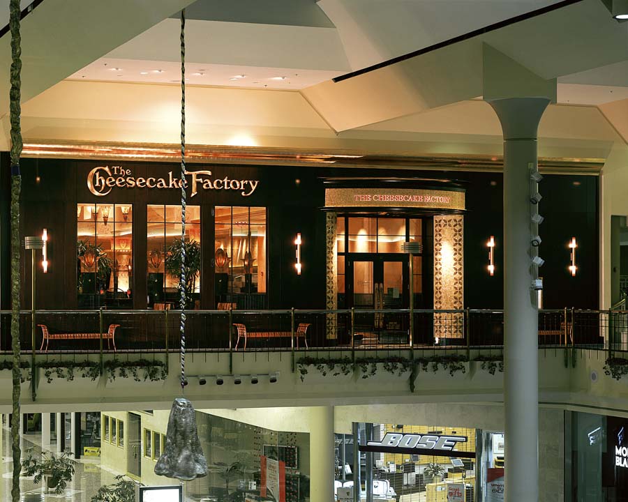 The Cheesecake Factory location in McLean, VA store image five
