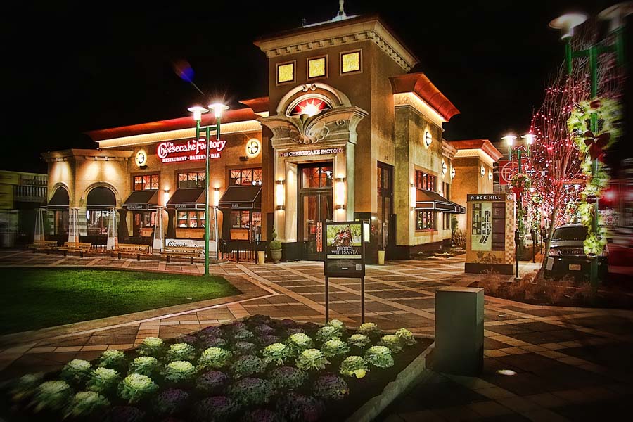 The Cheesecake Factory location in Yonkers, NY store image five