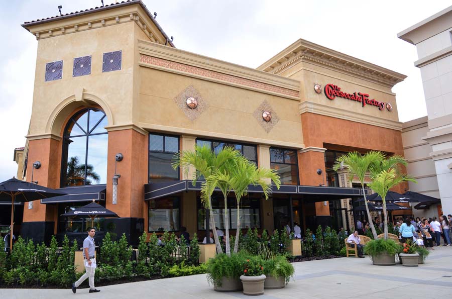 The Cheesecake Factory location in San Juan, PR store image five
