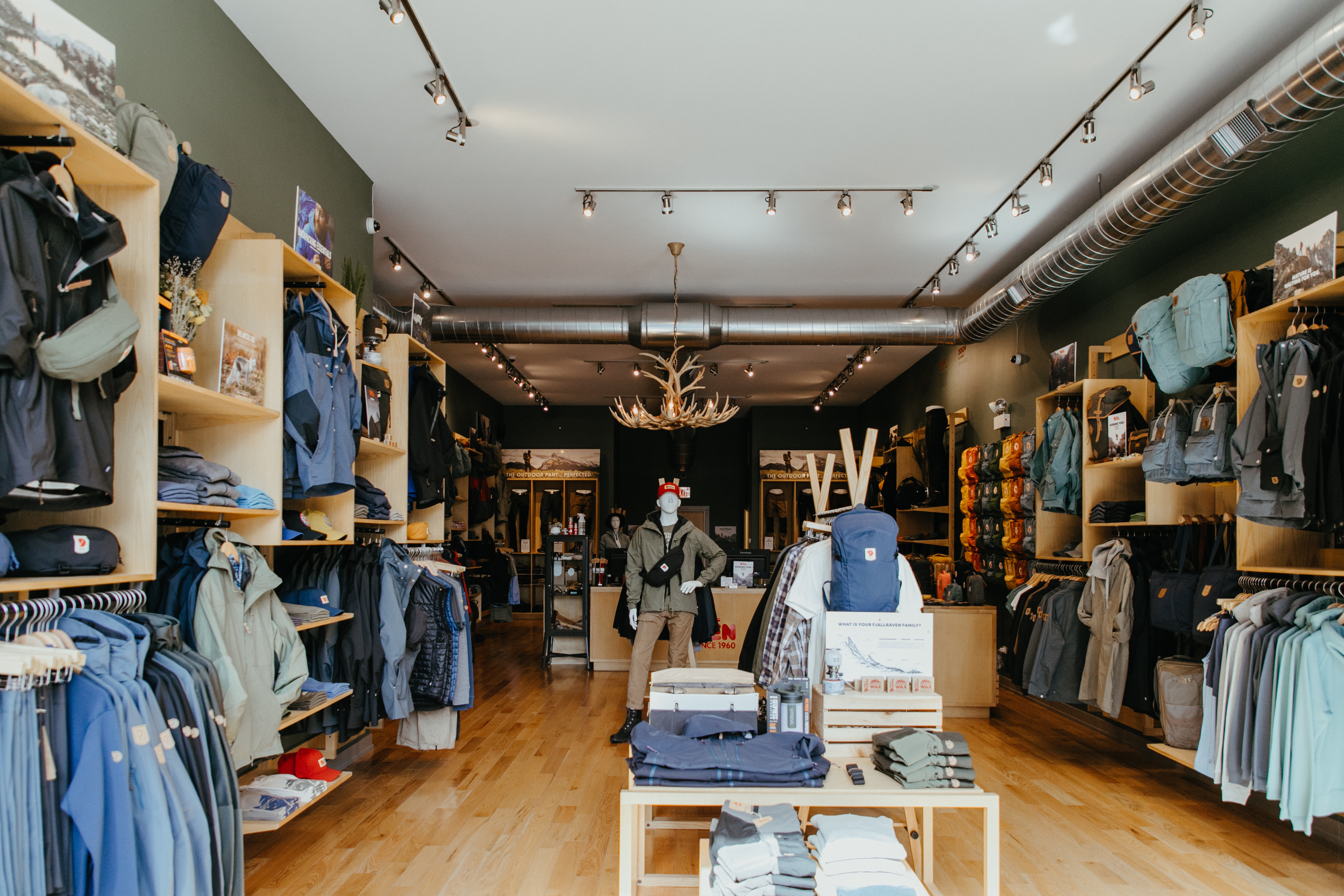 Fjallraven Chicago Outdoor Mountain And Hiking Clothing Store In Chicago United States